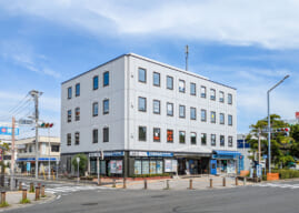 10月23日(木)全店舗休業いたします