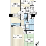 専有面積83.67㎡の3LDK。全居室6帖以上のゆとりある配置と風通しの良い両面バルコニーが魅力。 (間取) 専有面積83.67㎡の3LDK。全居室6帖以上のゆとりある配置と風通しの良い両面バルコニーが魅力。 (間取)